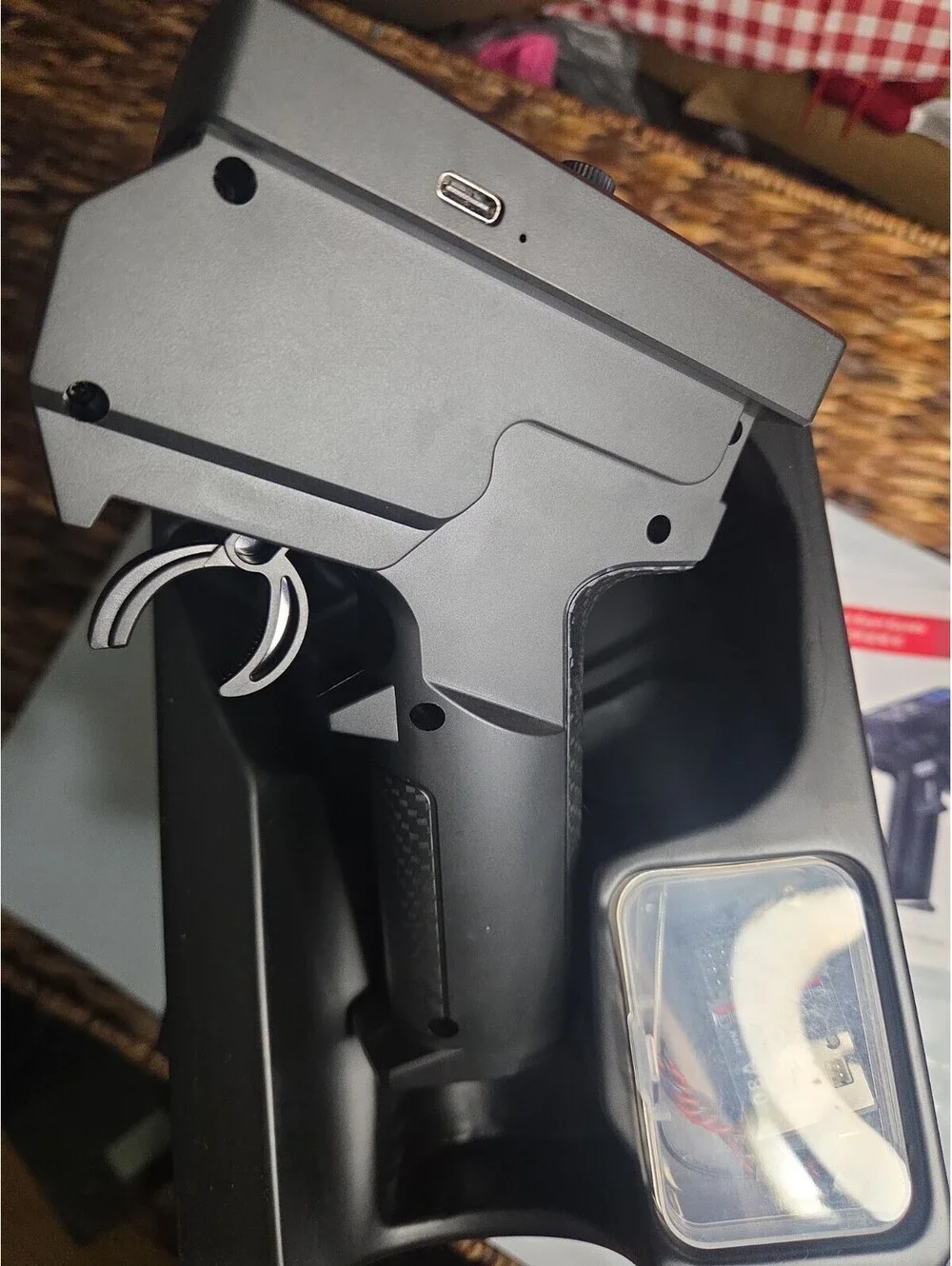 HOT RC CT-8B Color Screen 8CH w/ F-08A & Standard Wheel !!!Needs Battery!!!